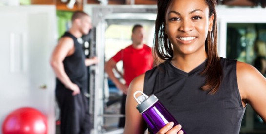 Voici l’heure IDÉALE à laquelle faire du sport pour perdre de la graisse abdominale