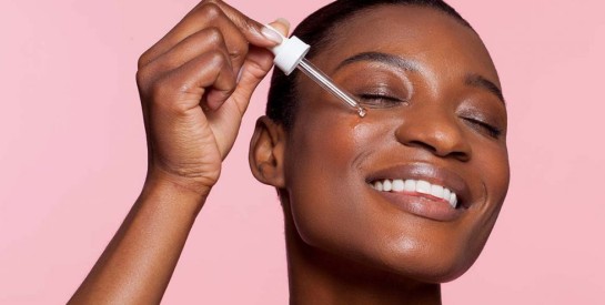 Sérum à la Vitamine C : un indispensable de la routine