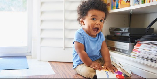 Comment et quand aider bébé à tenir une position assise ?