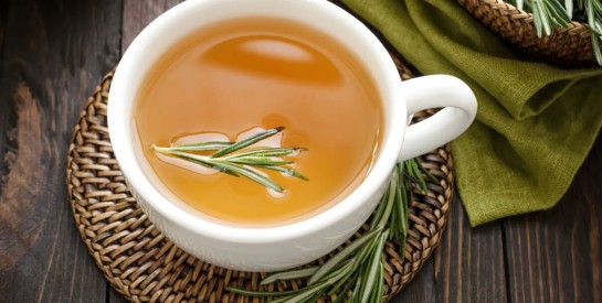 Infusion de romarin : les 5 bienfaits de cette tisane