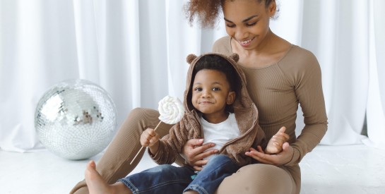 Choisir les vêtements de bébé