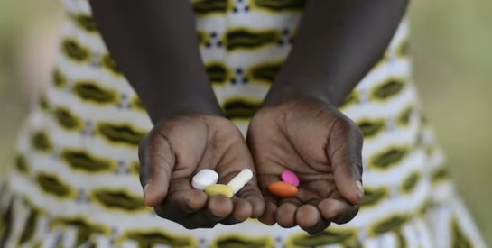 En Afrique de l’Ouest, la vente de médicaments contrefaits dépasse le trafic du pétrole et de la cocaïne réunis (rapport)
