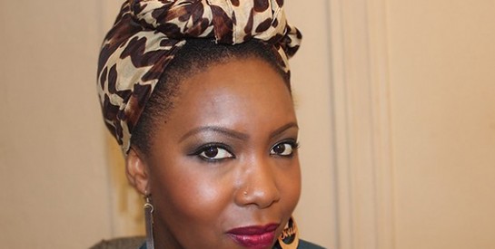 Le foulard, incontournable dans la mode africaine