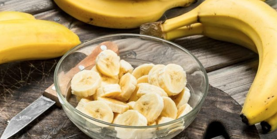 Prévenir la chute des cheveux naturellement avec cette solution à base de banane