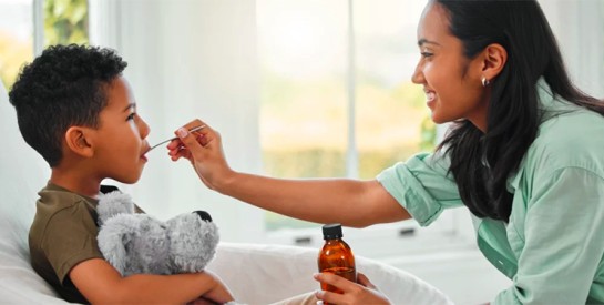 Quelles astuces pour administrer un médicament à un enfant?