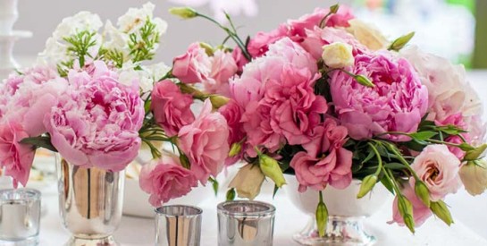 Comment bien choisir les fleurs de son mariage en 5 étapes