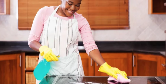 Trois astuces de nettoyage de votre maison avec du bicarbonate de soude