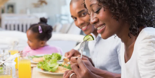 Pendant les règles, quels aliments privilégier pour se sentir mieux ?