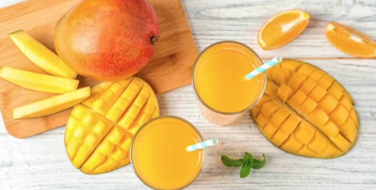 Découvrez les bienfaits du jus de mangue dont c'est la saison en ce moment