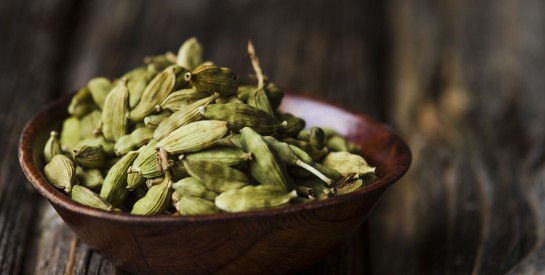 Les Bienfaits de la Cardamome : Un Allié Naturel pour la Perte de Poids