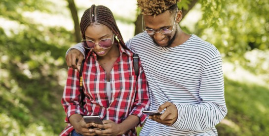 Téléphone portable : Il peut devenir une véritable menace pour la relation de couple