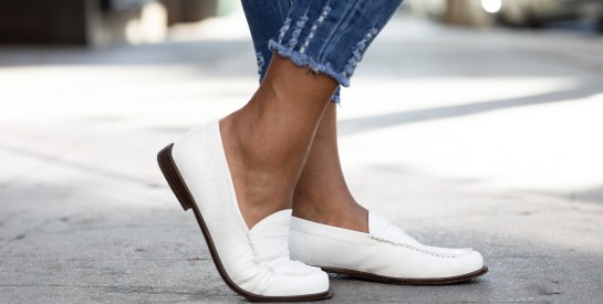 Chaussures fermées : 7 astuces pour éviter les douleurs aux pieds