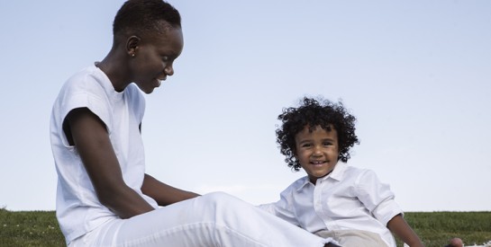 Invité à un mariage : faut-il venir avec son enfant ou non ?