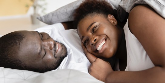 Éjaculation retardée : comprendre pourquoi certains hommes jouissent tardivement