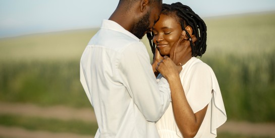 Traverser les épreuves du désir d’enfant grâce à l’amour et à l’entraide