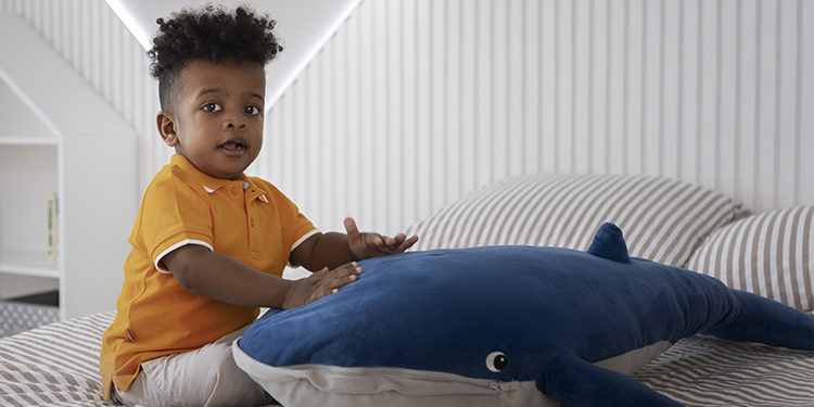 Mayeul : un prénom rare et unique pour un enfant exceptionnel