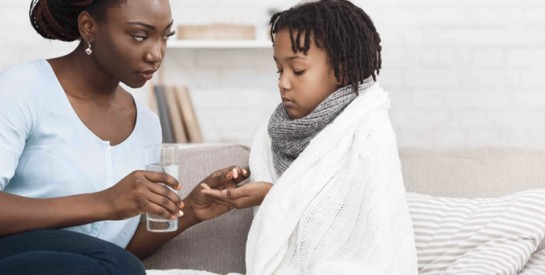 Comment donner un médicament à un enfant sans difficulté?