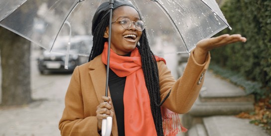 Elégance et praticité : le parapluie comme accessoire de style