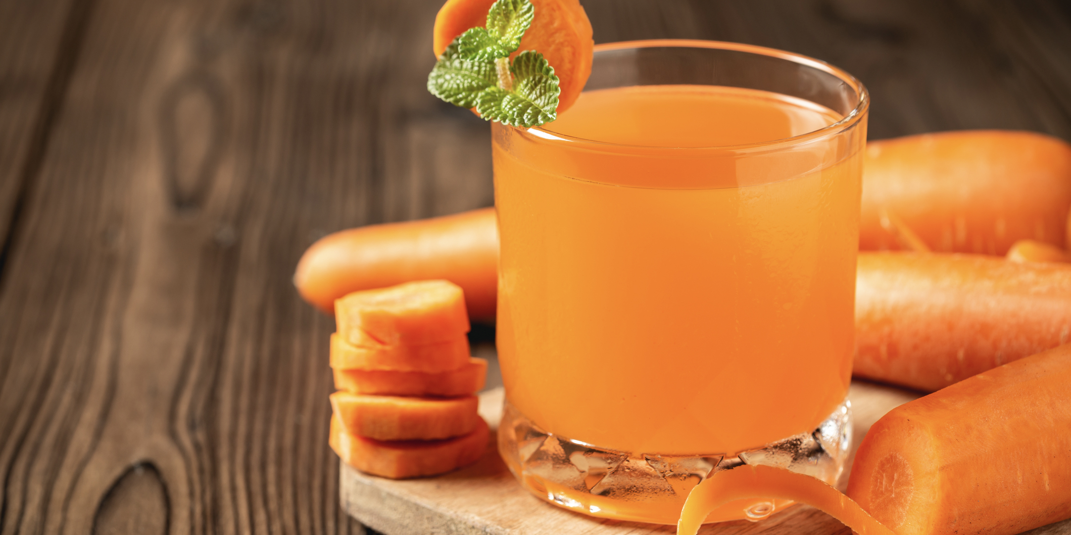 Pour une peau sans acné :  Voici une sélection de jus naturels puissants pour retrouver un teint éclatant