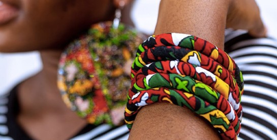 Les accessoires indispensables pour briller pendant les fêtes sans en faire trop