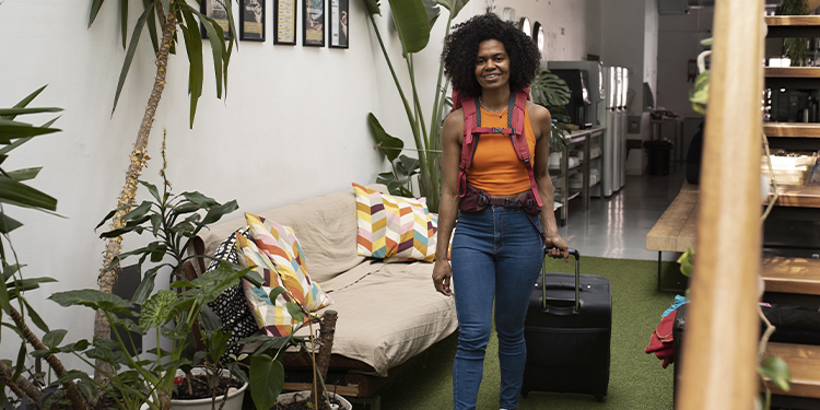 Maison : 10 astuces simples pour mieux organiser son intérieur et alléger son quotidien