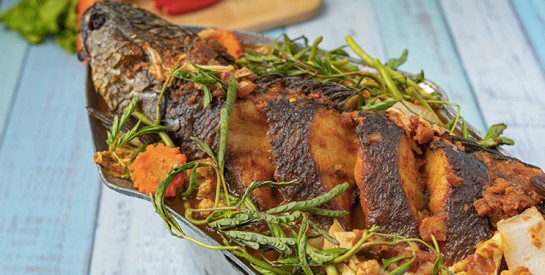 Le secret du poisson grillé parfait : Une recette saine et équilibrée inspirée du Cameroun