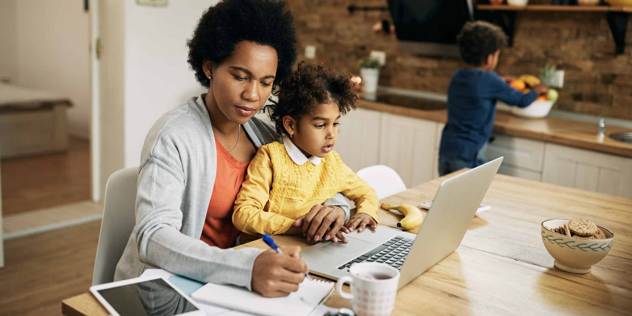 Comment améliorer ses finances personnelles : conseils pratiques pour une stabilité durable