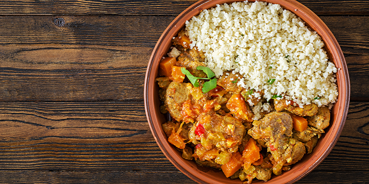 Les Attiéké Bowls : 5 idées de salades complètes et équilibrées