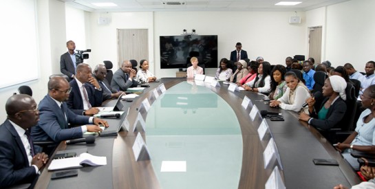 Forum de l’Insertion Professionnelle : Le Ministre Mamadou Touré échange avec les jeunes insérés et salue l’impact du programme