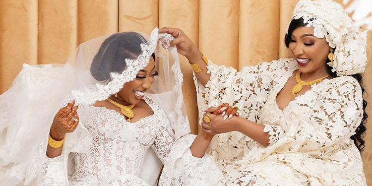 Mariage en pays malinké : La mise en chambre de la mariée