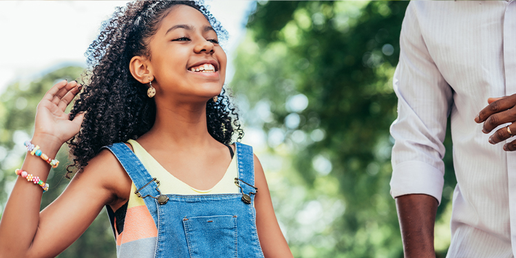 Pourquoi sortir avec son adolescent renforce le lien parent enfant