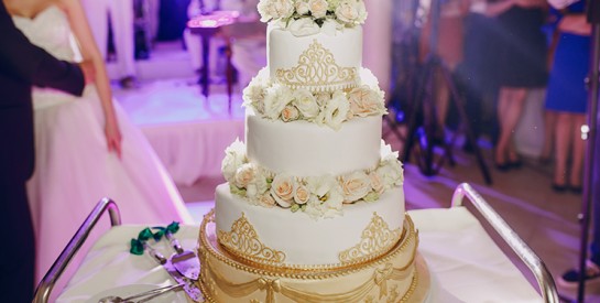 Le gâteau de mariage : comment choisir la pièce maîtresse parfaite pour le grand jour ?