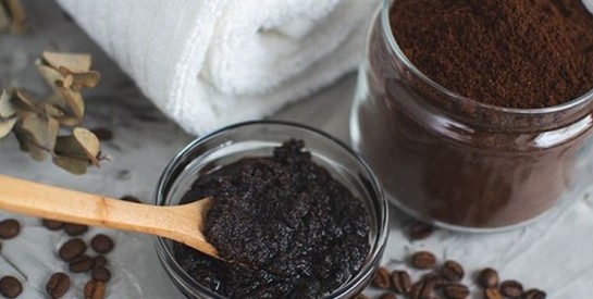 Le café pour les cheveux : un allié naturel pour stimuler un cuir chevelu en bonne santé ?
