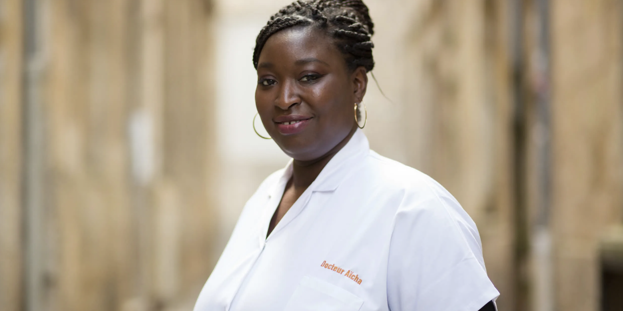 Aïcha N'doye chante à l'oreille des patientes