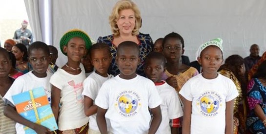 Madame Dominique Ouattara : son engagement pour les femmes et les enfants
