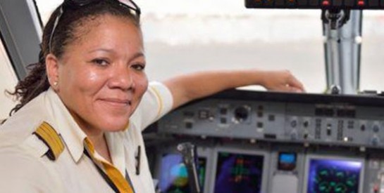 Ossebi Adine, première femme commandant de bord chez ASKY, lauréate du trophée du leadership féminin ASKE 2015