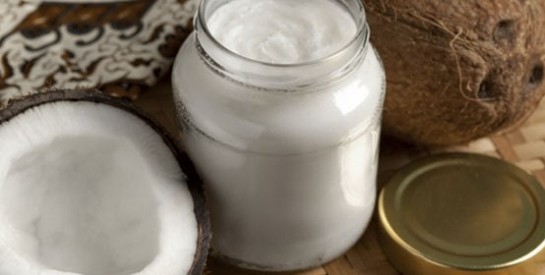 Une cure de lait de coco pour faire pousser vos cheveux