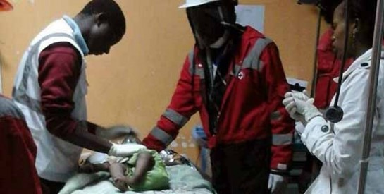 Un bébé retrouvé vivant quatre jours après l'effondrement d'un immeuble au Kenya