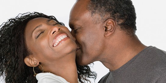 7 signes que votre homme vous aime vraiment