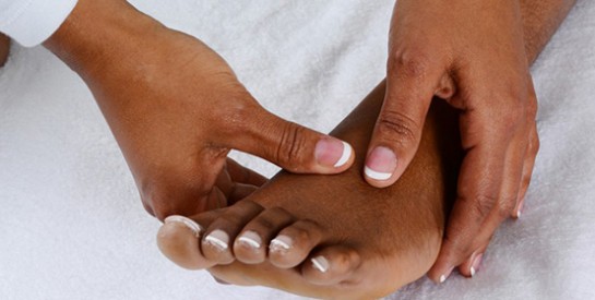 Comment faire un massage du pied
