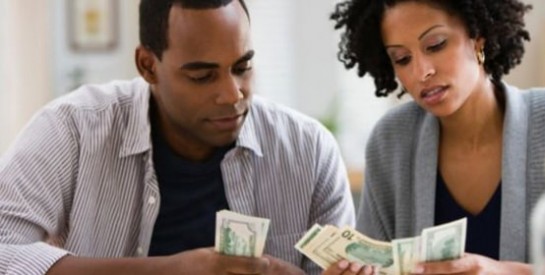 Comment parler d`argent avec tact dans le couple?