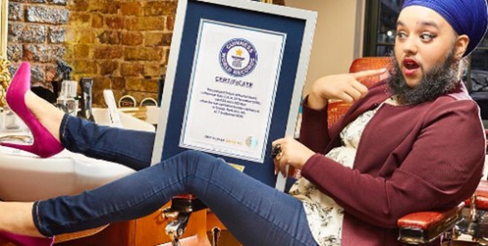 Elle est la 1ère femme à barbe à avoir un record Guinness
