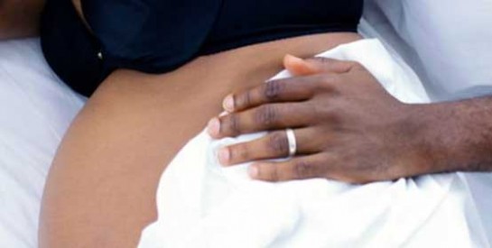 5 idées pour attiser le désir de votre homme pendant la grossesse