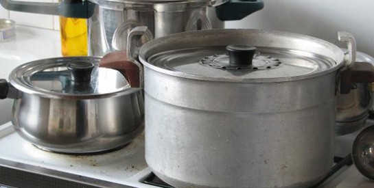 Comment faire disparaître le brûlé de vos casseroles !