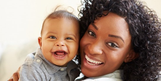 Comment faire pour que bébé fasse son rot après un bon repas?