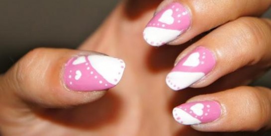 Spécial Saint Valentin : essayez le nail art qui parle à votre place!